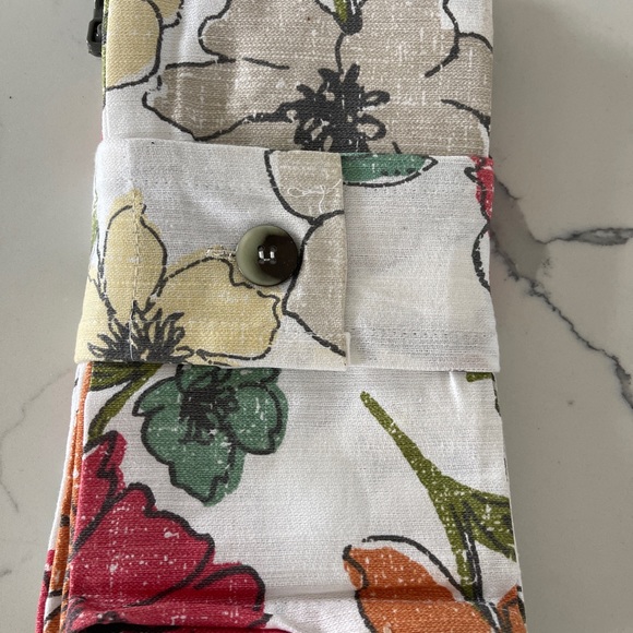 Table Cover & Matching Napkins